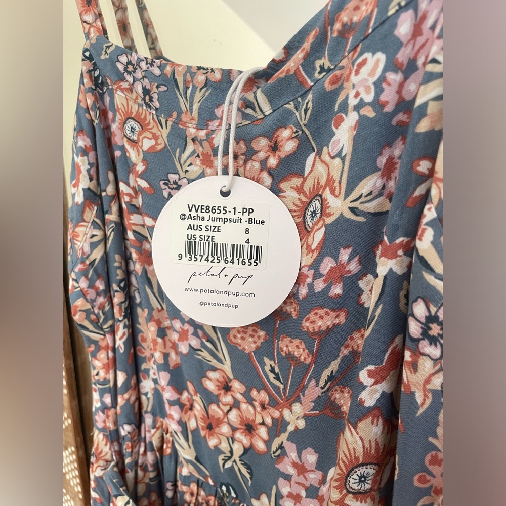 Petal and Pup Floral Jumpsuit - US 4 (S) with tags - Picture 3 of 6